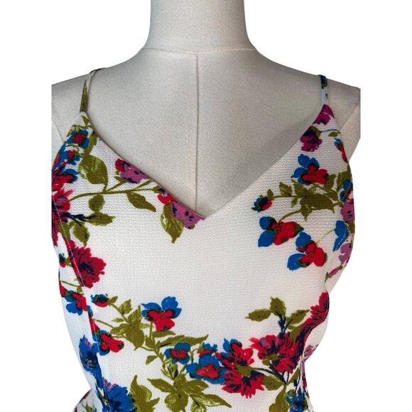2/$30 Good Luck Gem L Floral Peplum Polyester V-Neck Spaghetti Straps Cross Back - Picture 9 of 14
